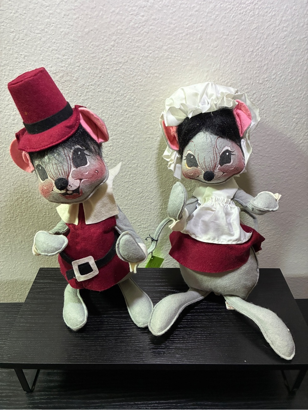 AnnaLee Mobilitee Dolls Vintage Large Thanksgiving Mr. & Mrs. Pilgrim Mice